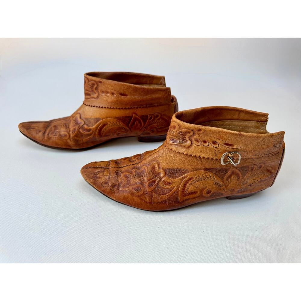 Vintage Hand-Tooled Leather Ankle Boots Pointed Toe Western Folk Art
